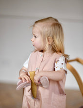 Load image into Gallery viewer, SAGA - ACTIVITY TOY - BUTTERFLY - Misty Rose
