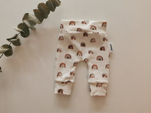 Load image into Gallery viewer, Kletskouz - broekje regenboog
