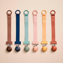 Load image into Gallery viewer, Elodie Details - Fopspeenketting hout - Faded Rose

